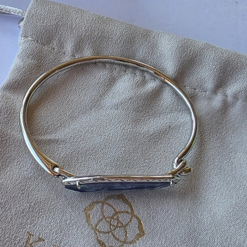 Kendra Scott Alice?‎ Hinged Silver Rhodium Iridescent Bracelet